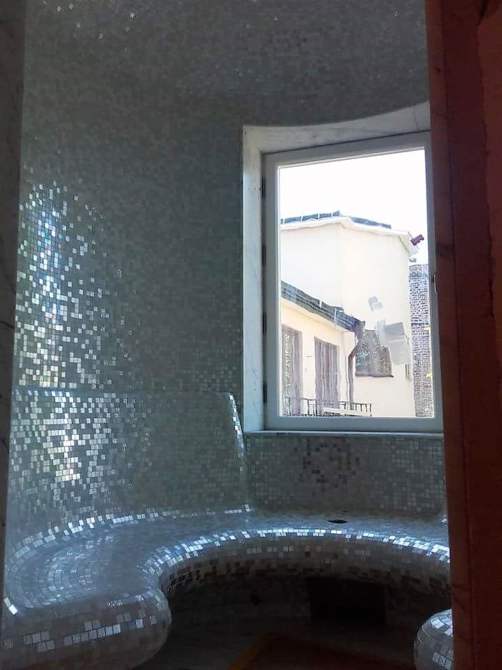 Sfumatura Bisazza Narciso deluxe bathroom