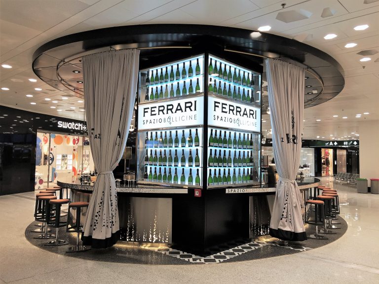Spazio Bollicine Ferrari a Malpensa