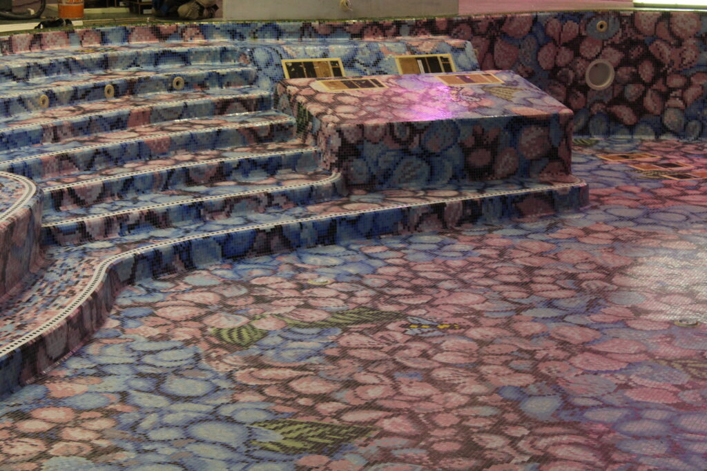 Idromassaggio in mosaico