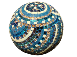 Sfera soprammobile in mosaico