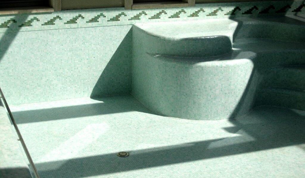 Piscine interrate in mosaico Trend