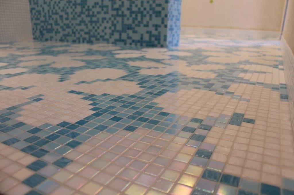 Mosaico Bisazza a fiori tessere 20x20 mm