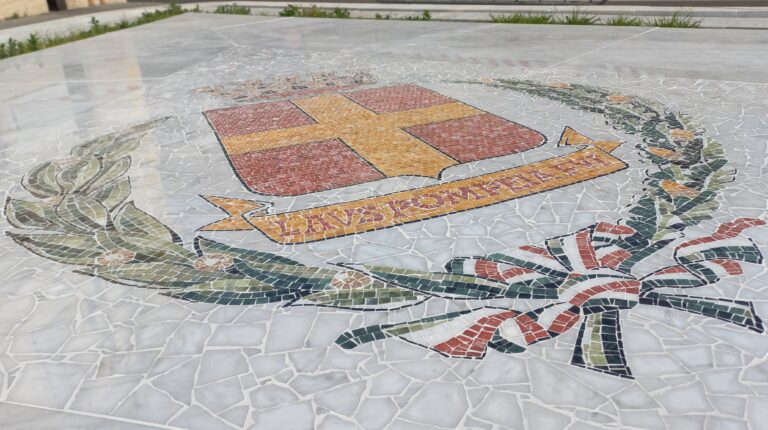 Posa mosaico nel comune di Lodi Vecchio