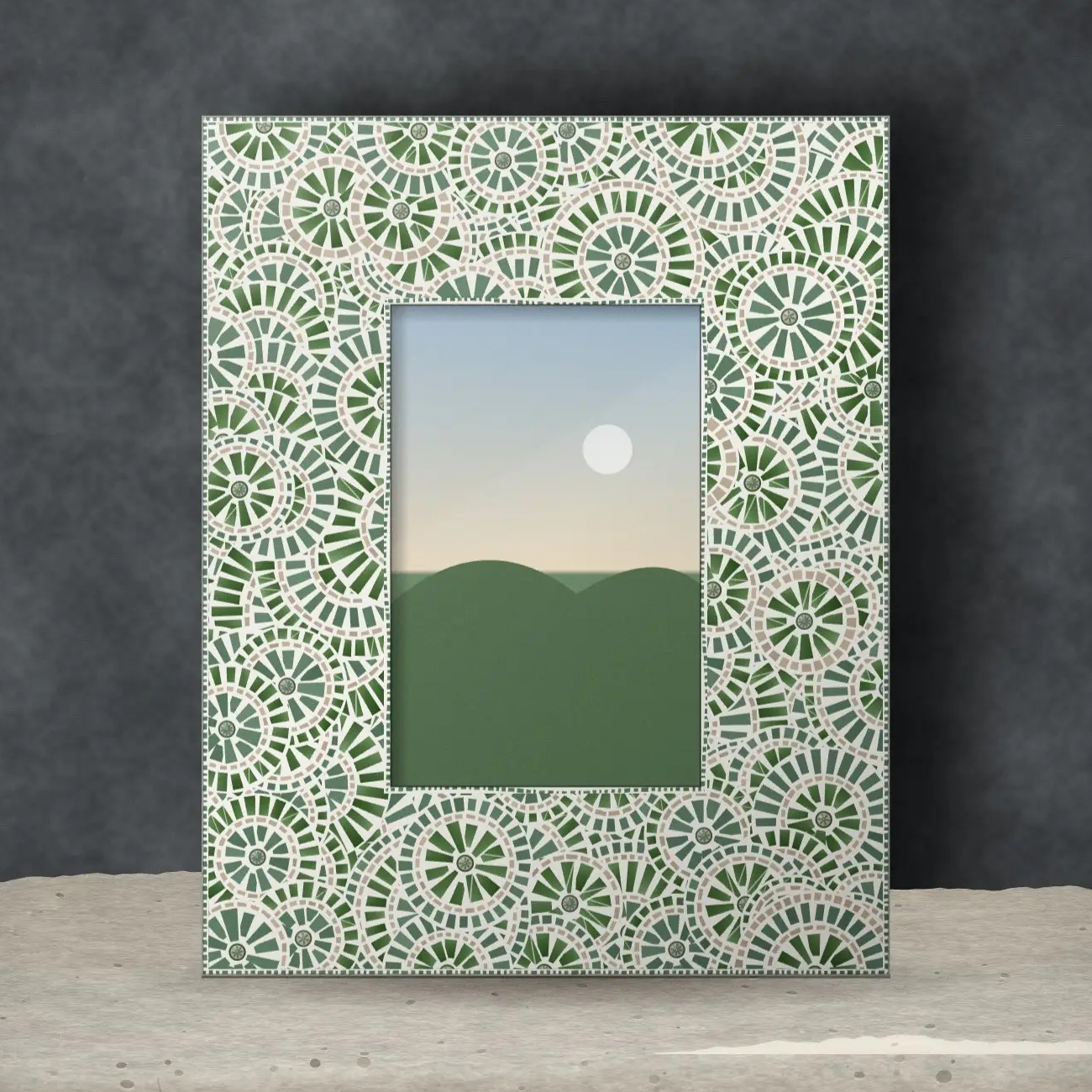 Cornice portafoto in mosaico a cerchi – Salvia e crema