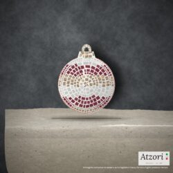 Pallina di Natale in mosaico rosso arancio, bianco, rosso rubino e argento – Atzori Mosaici